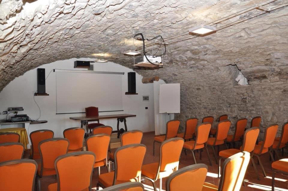 Agriturismo La Nevera Lanzo dʼIntelvi Eksteriør billede