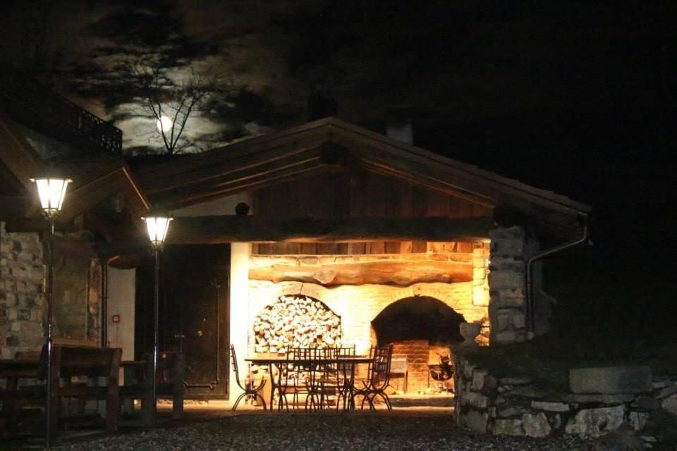 Agriturismo La Nevera Lanzo dʼIntelvi Eksteriør billede