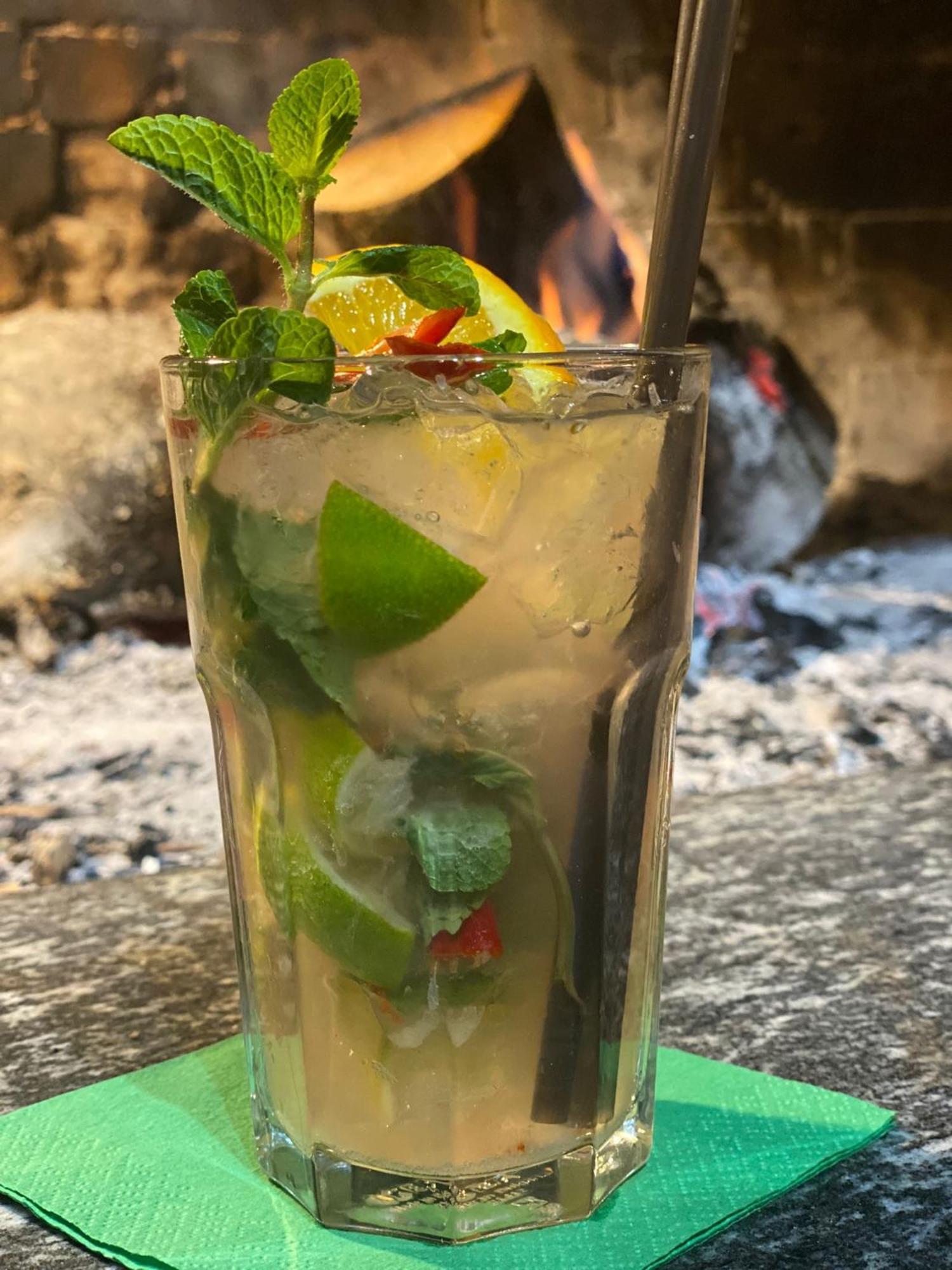 Agriturismo La Nevera Lanzo dʼIntelvi Eksteriør billede