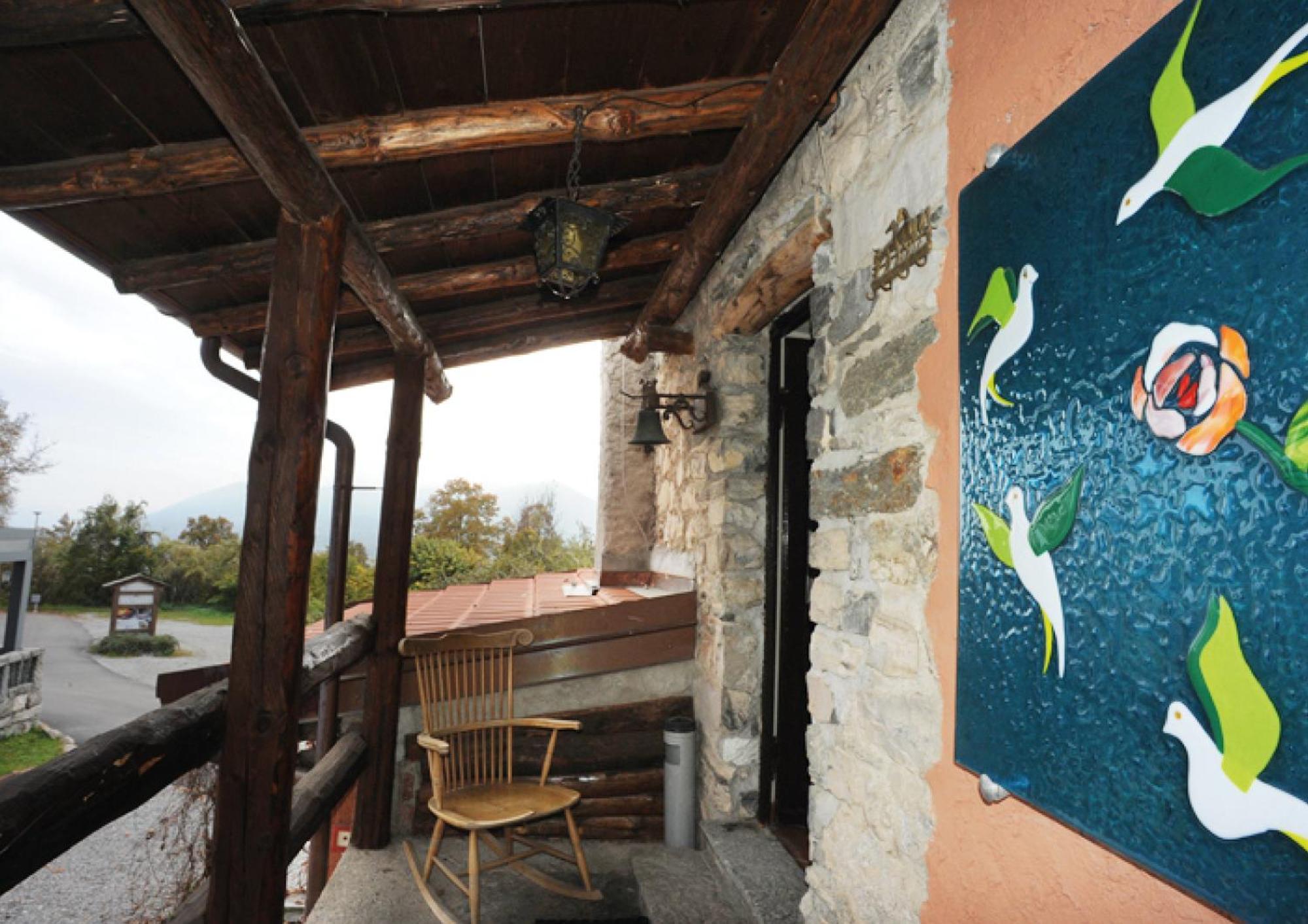 Agriturismo La Nevera Lanzo dʼIntelvi Værelse billede