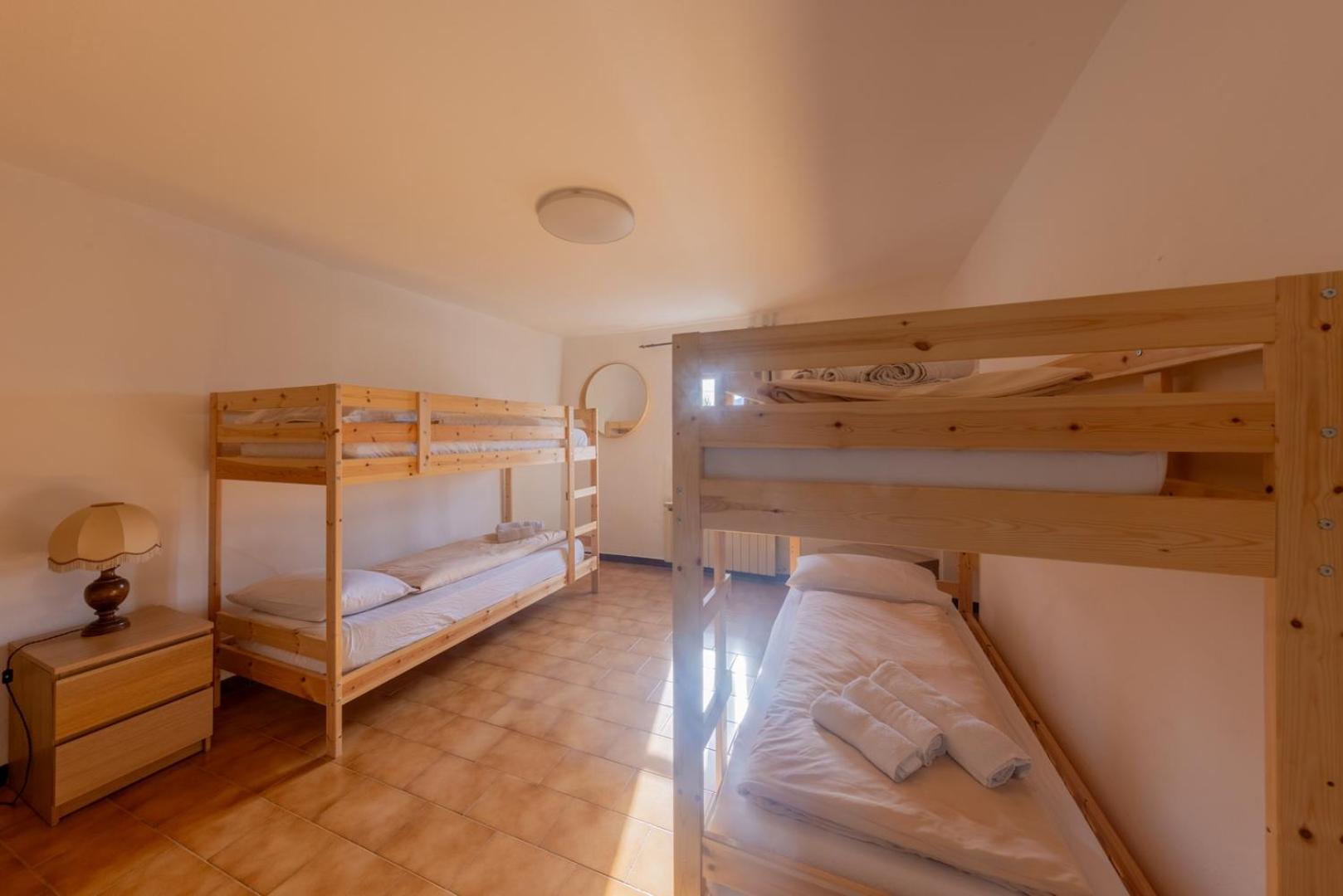 Agriturismo La Nevera Lanzo dʼIntelvi Værelse billede