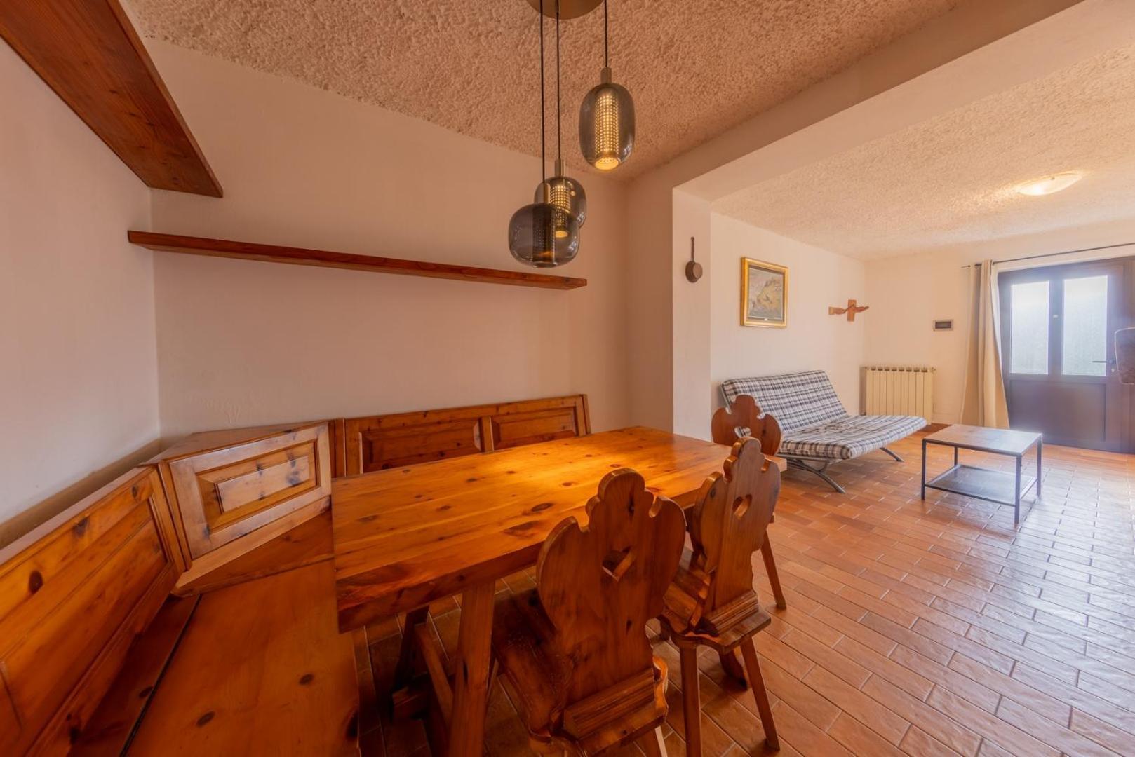 Agriturismo La Nevera Lanzo dʼIntelvi Værelse billede