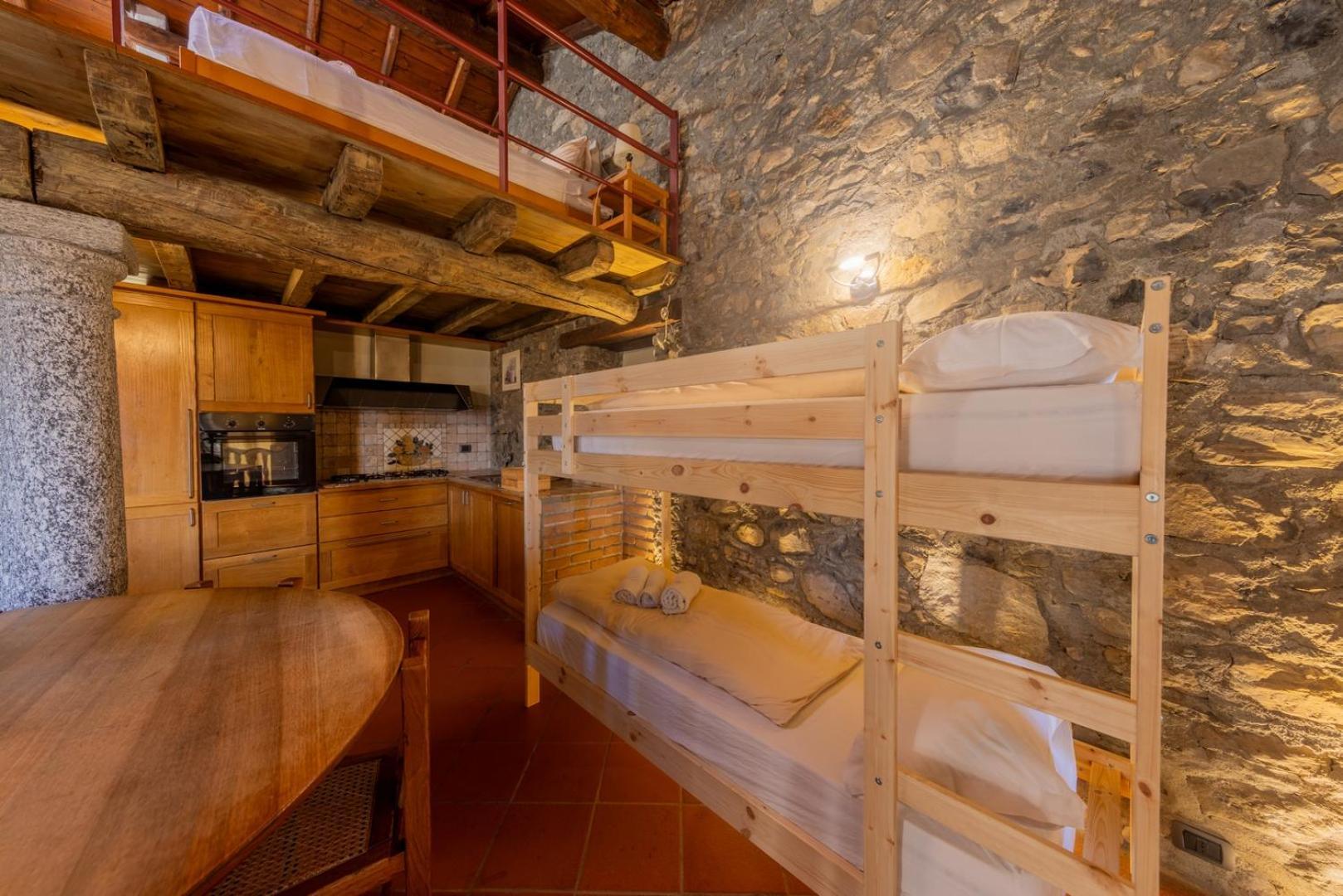Agriturismo La Nevera Lanzo dʼIntelvi Værelse billede